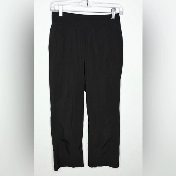 Lululemon Wanderer Crop
Black sz 6 - Picture 4 of 5